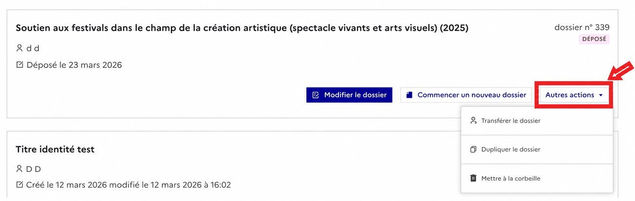 Image illustrant le bouton Autres actions avec le menu de transfert de dossier